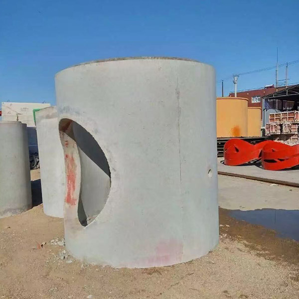 雨，污水檢查井